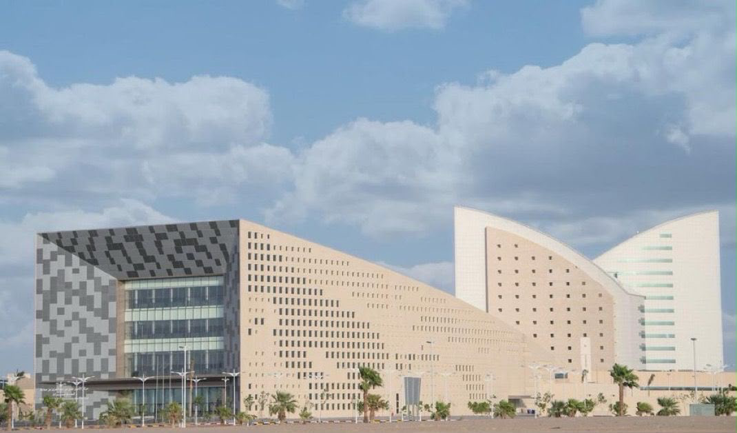للعام الثالث على التوالي .. جامعة نجران تجدد أربع شهادات دولية في حوكمة وإدارة التقنية